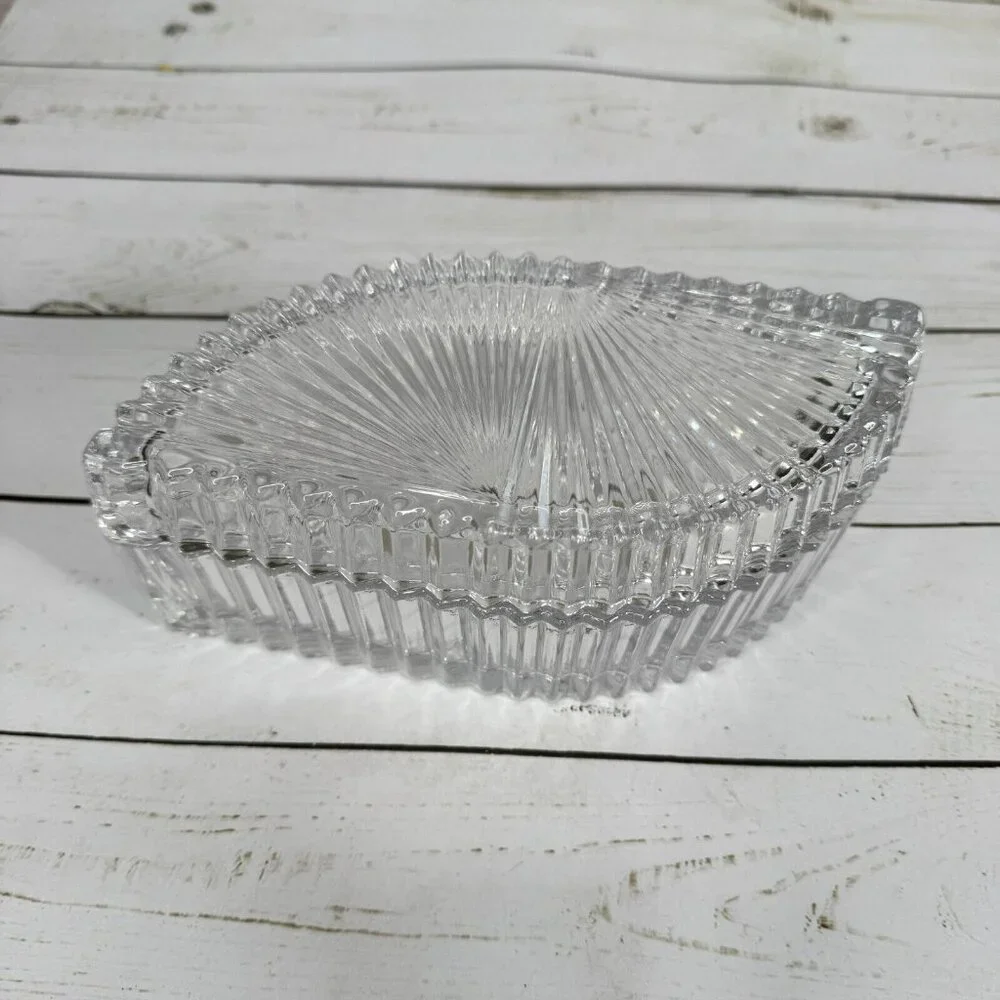 Mikasa Diamond Fire Crystal Glass‎ Covered Trinket Box Leaf Shape WY247/930